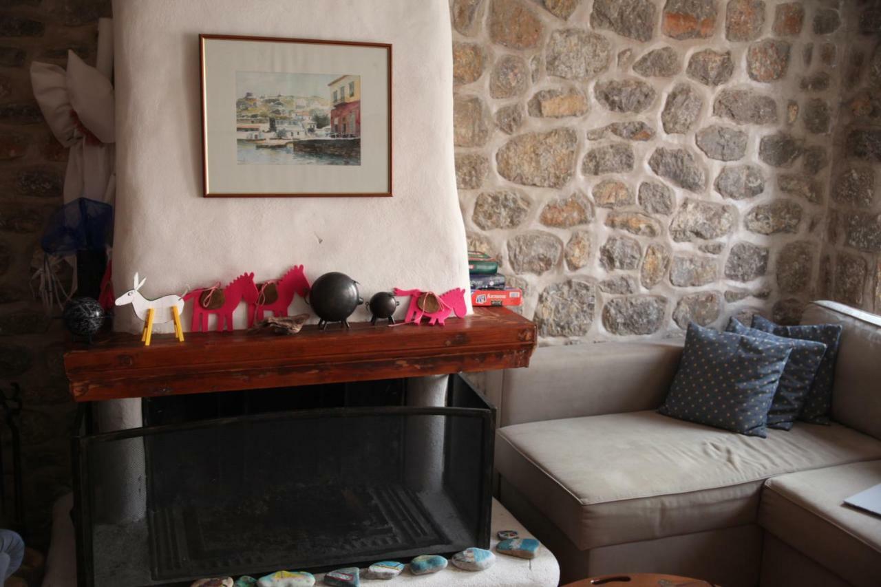 Villa Alkioni Stone House Hydra  Exterior foto